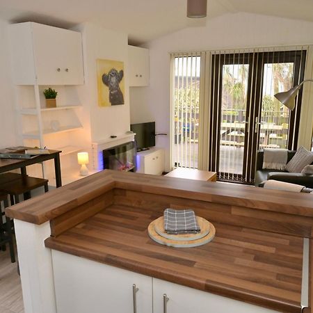Bunnahabhain 5 - Farm Stay - Stunning Sea And Rural Views สแตรนราร์ ภายนอก รูปภาพ